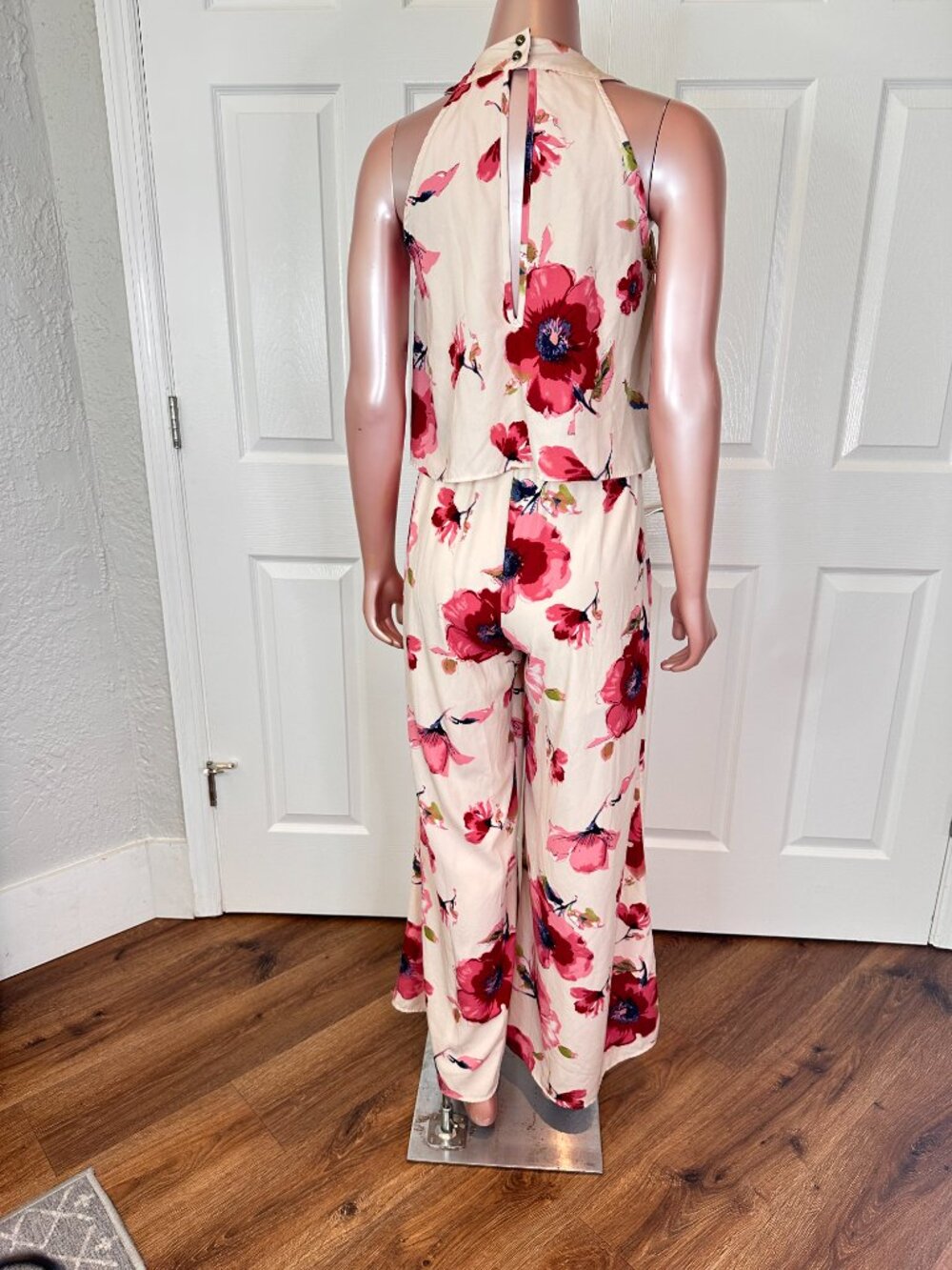 Peach Love California BoHo Floral Wide-Leg Jumpsuit | small | B-1843 - Picture 9 of 16
